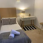 Beach, Parking, Wifi For 5 People!!